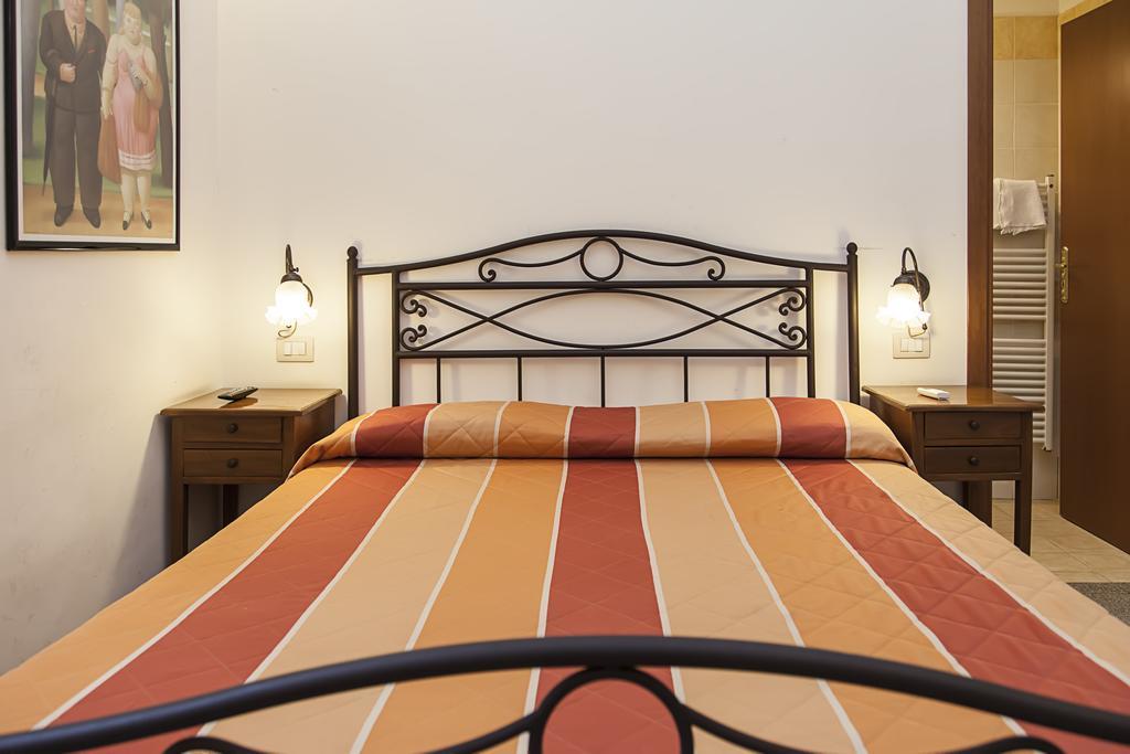 Antico Belvedere B&B ليتشي الغرفة الصورة